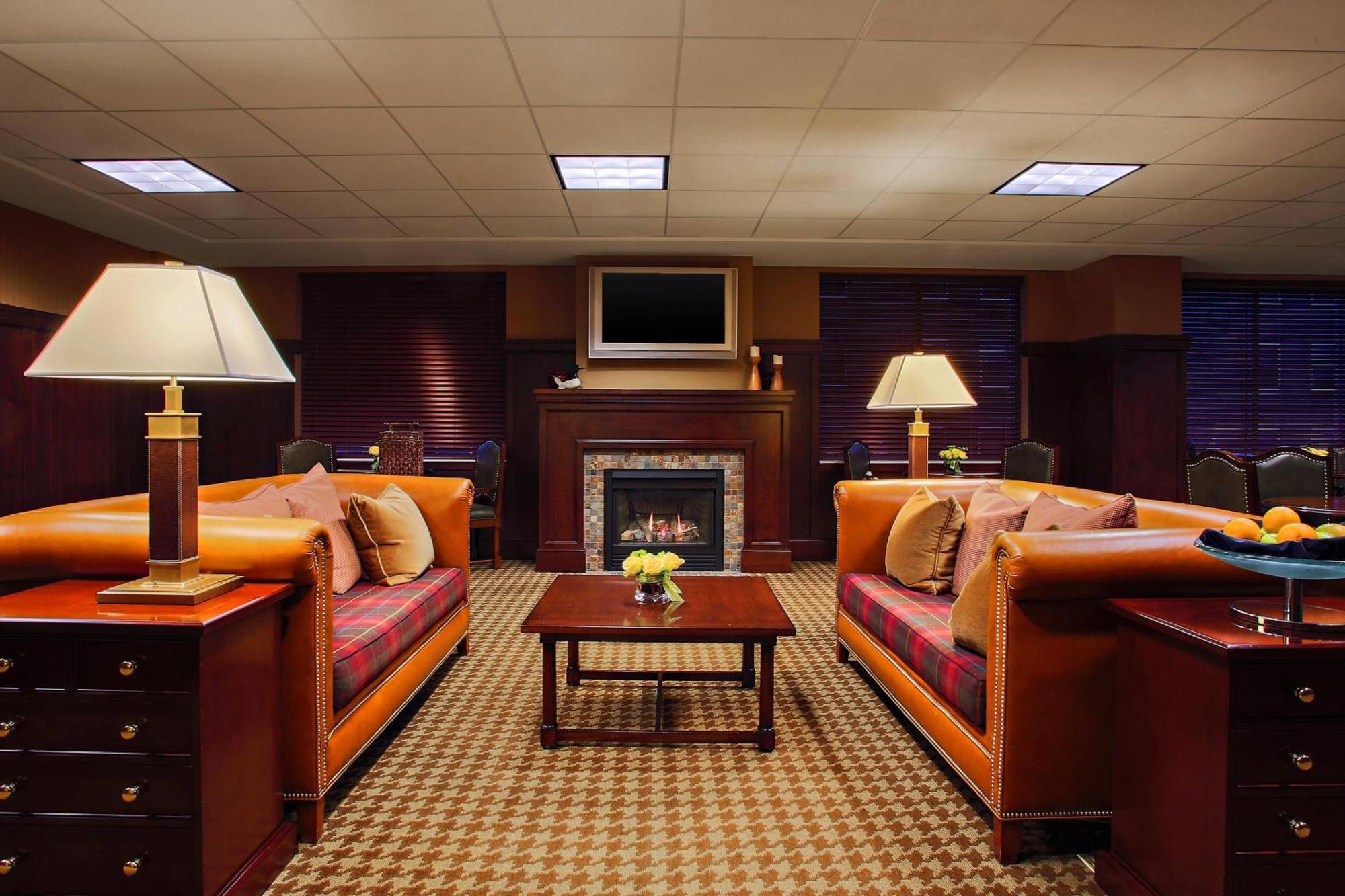 Sheraton Duluth Hotel Exterior photo